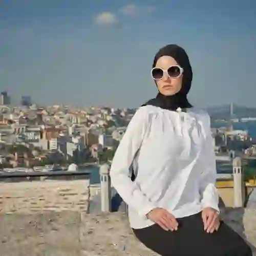 Ziyaretçi
